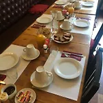 Maison D'hoursentut Hotel 2*