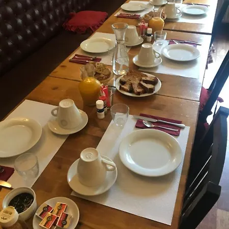 Maison D'hoursentut Otel 2*